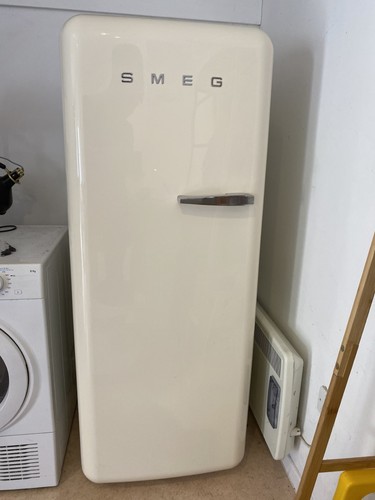 Smeg fridge freezer - smeg,