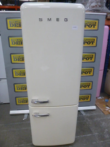 Smeg fridge freezer - fridge, cream