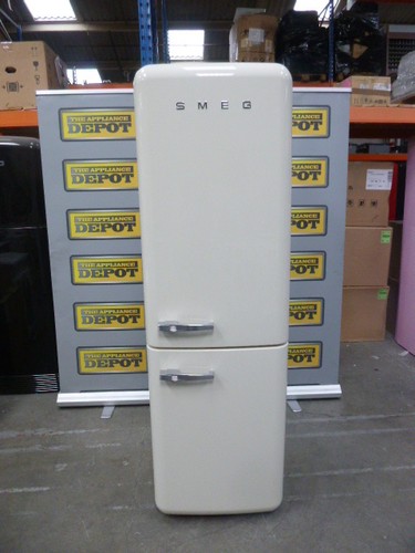 Smeg fridge freezer cream - fridge,