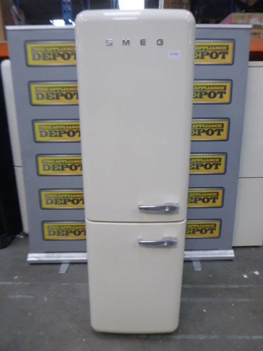 Smeg fridge freezer - smeg,